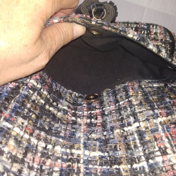 Like Dreams Fabric Weaved Black Tassel Back Pack pre-owned - Picture 4 of 6